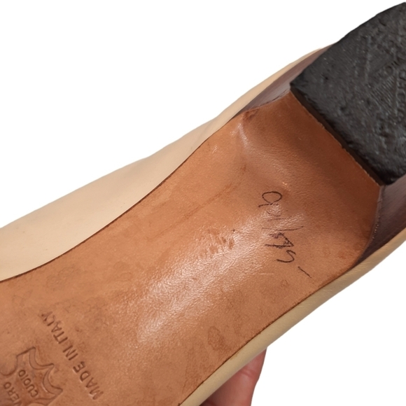 Salvatore Ferragamo Boutique‎ Tassled Loafer Pump Shoe Cream White Size 8 - Picture 11 of 11